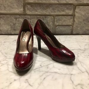 Burgundy/wine colored heels!